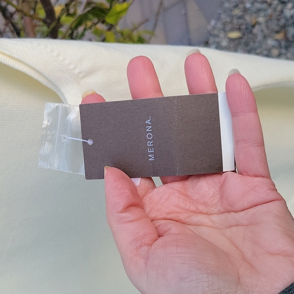 Merona Cream Sleeveless Turtleneck Ladies Sweater Size Large - Picture 4 of 6